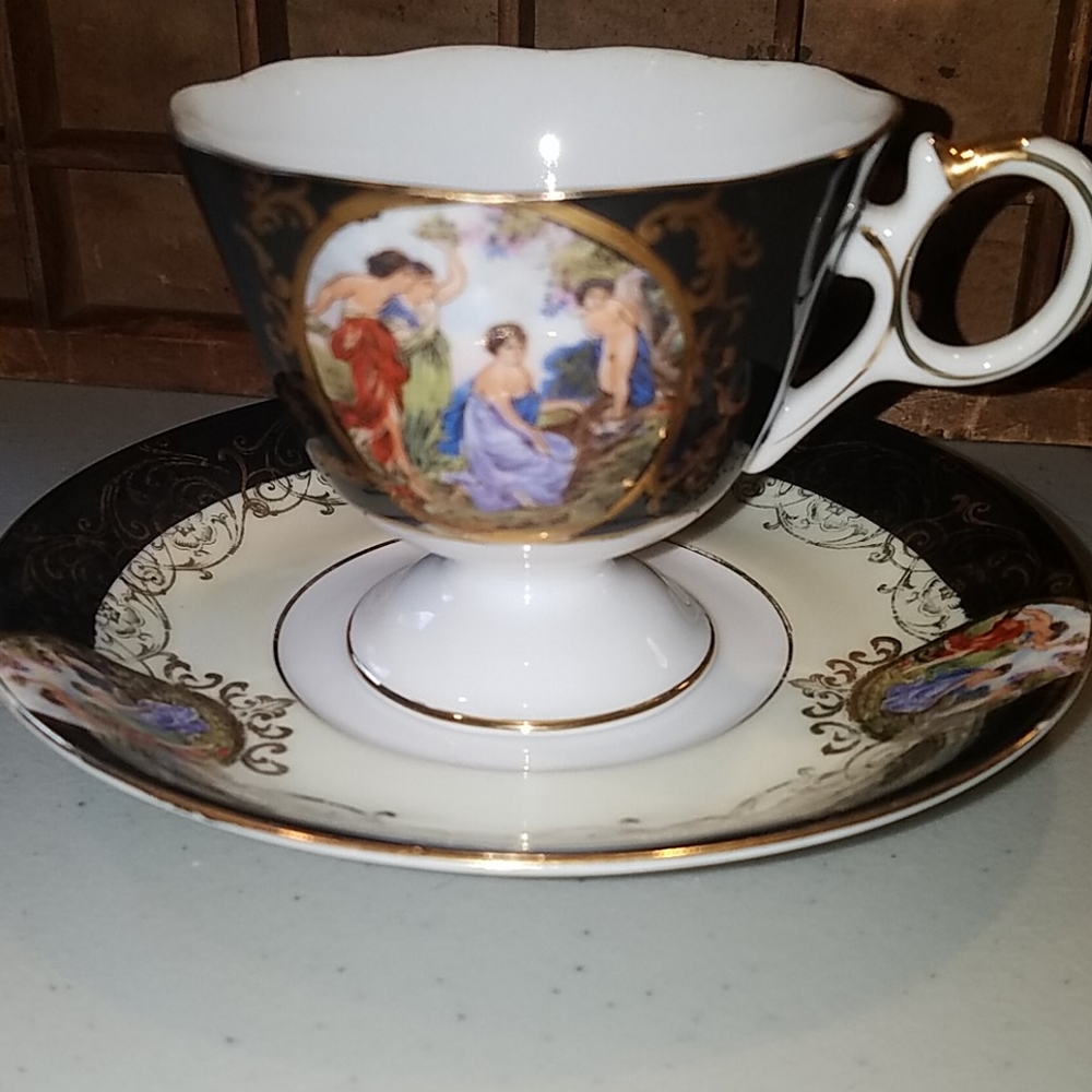 Royal Halsey teacup